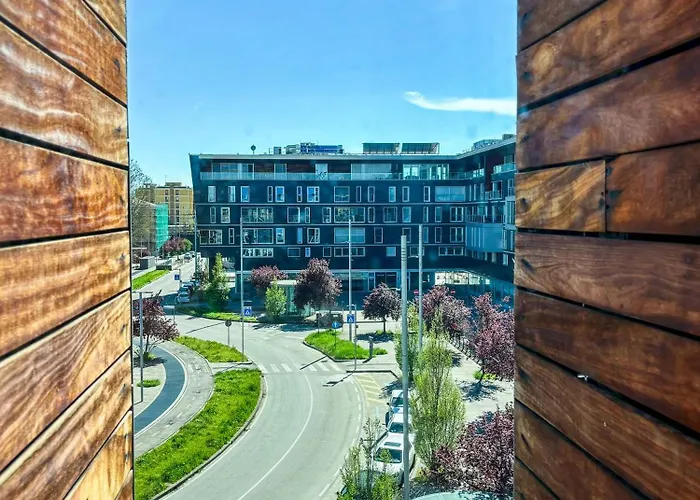 Volver - Exclusive Design Lejlighed Parma