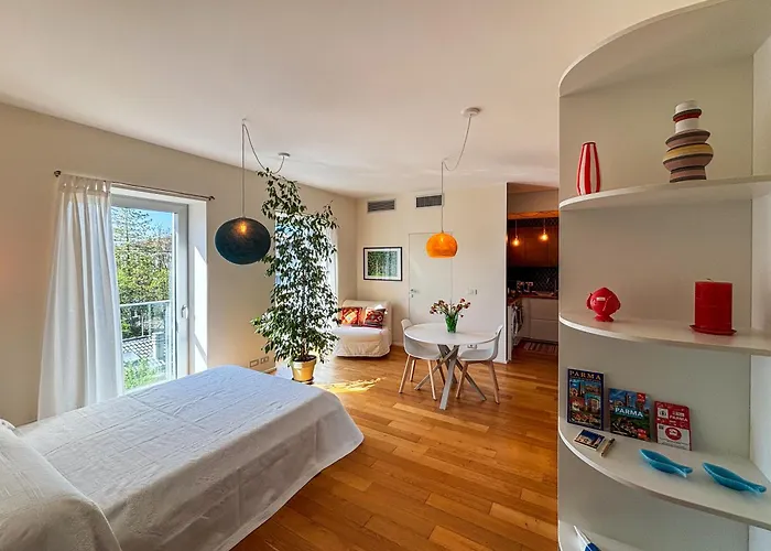 Volver - Exclusive Design * Parma